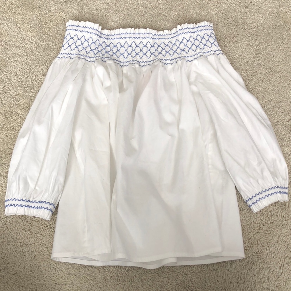 Off the should VV top